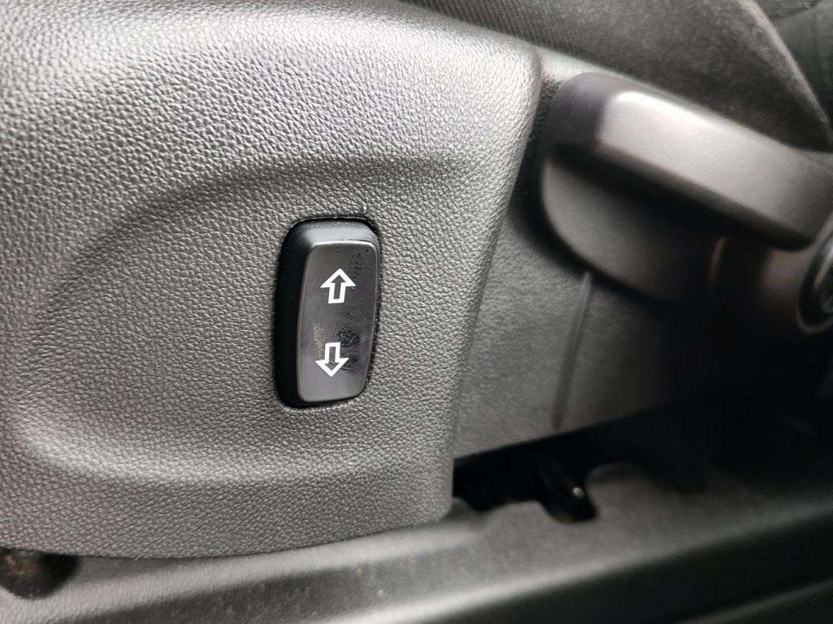 opel-crossland-2023-gasolina-1199cc