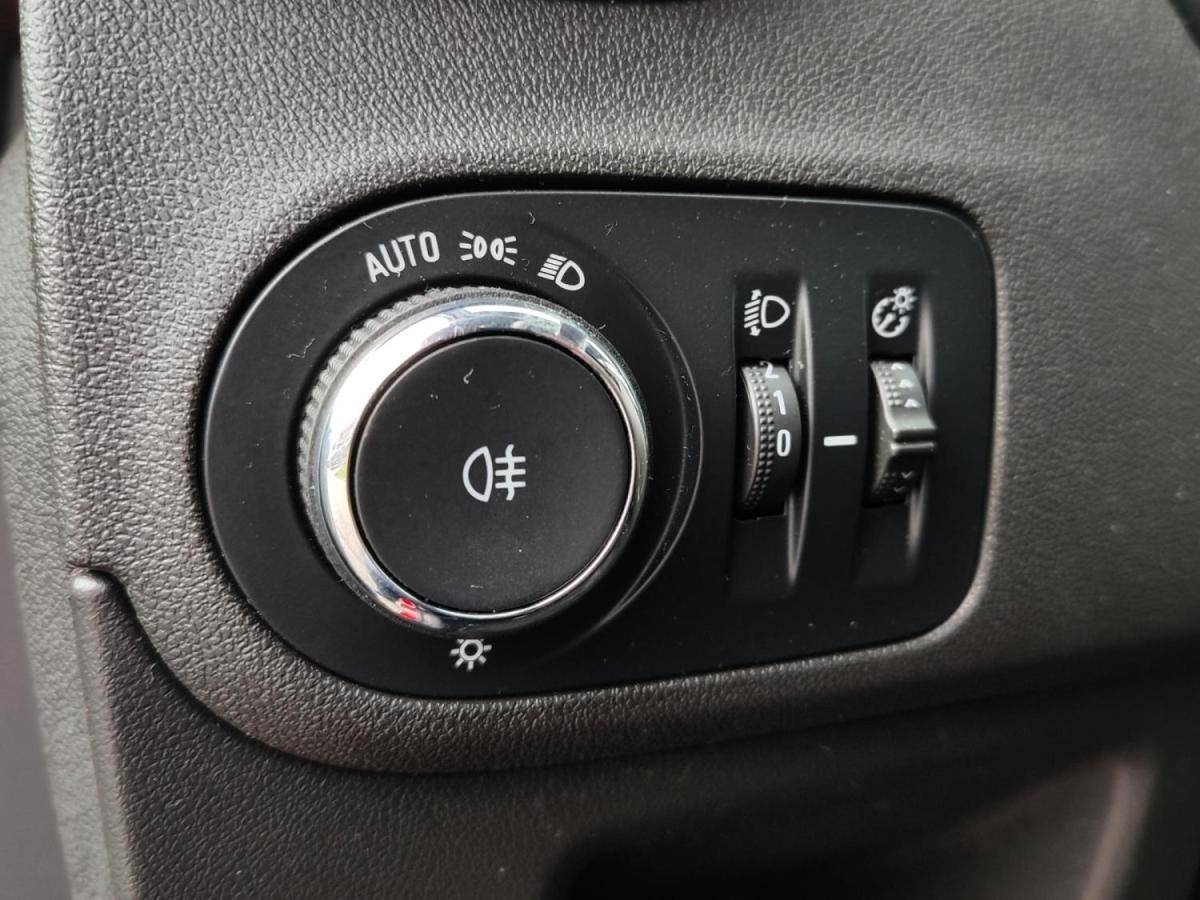 opel-crossland-2023-gasolina-1199cc