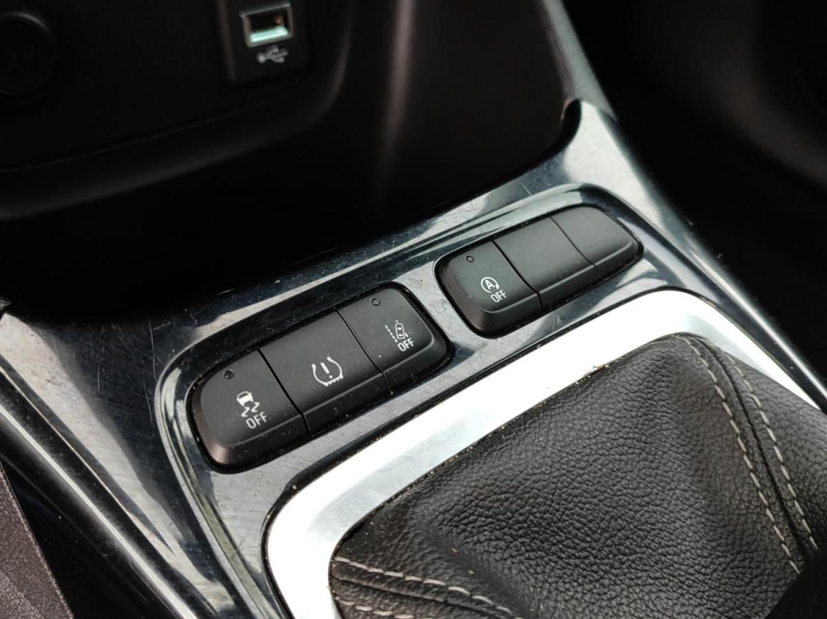 opel-crossland-2023-gasolina-1199cc