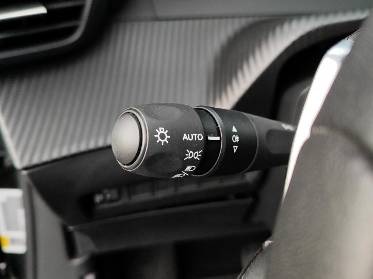 peugeot-2008-2025-gasolina-1199cc