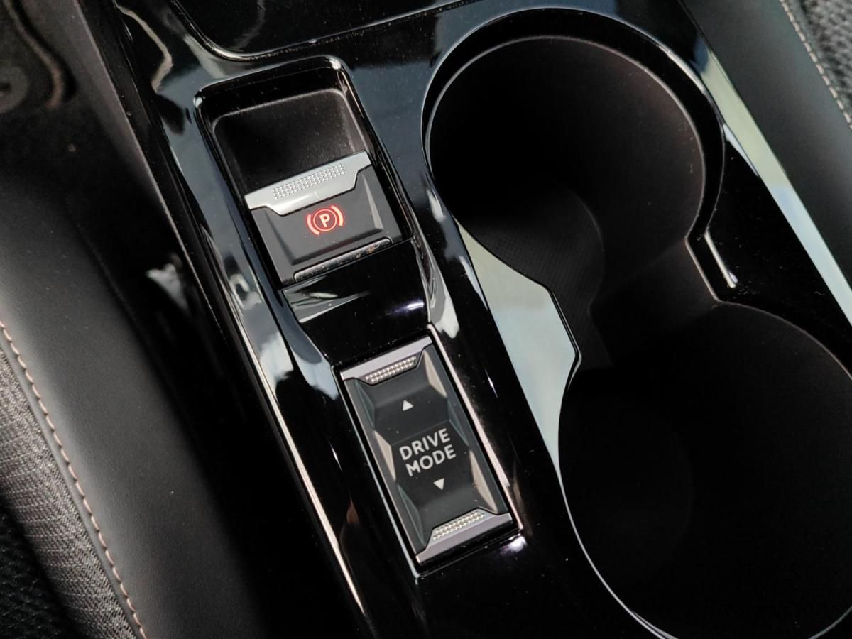 peugeot-2008-2025-gasolina-1199cc