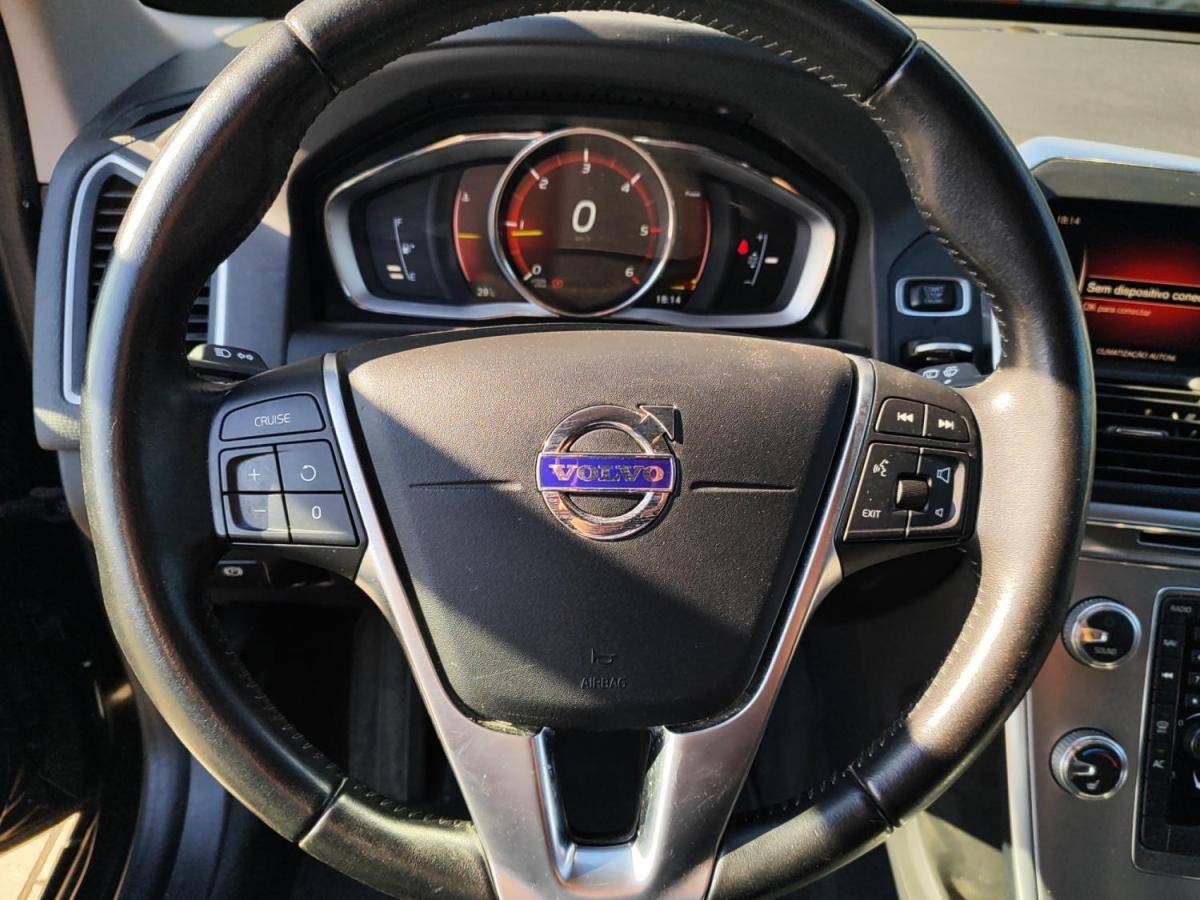 volvo-xc60-2017-diesel-1969cc