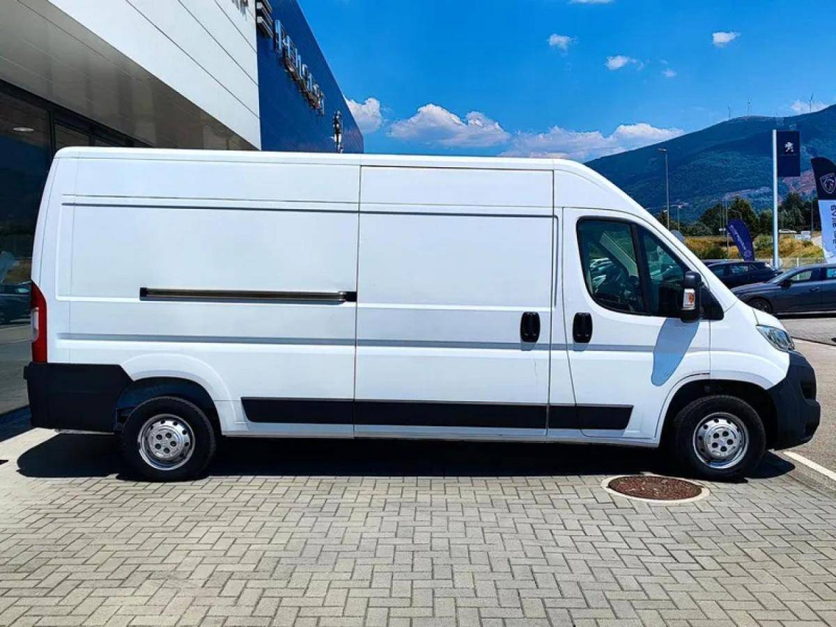 citroen-jumper-2023-diesel-2179cc