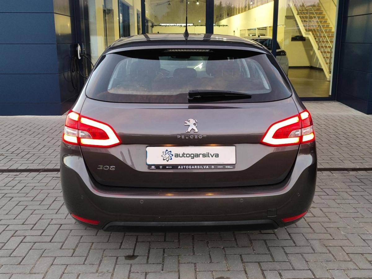peugeot-308-sw-2021-diesel-1499cc
