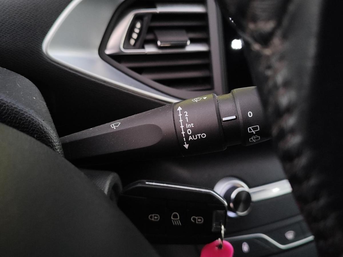 peugeot-308-sw-2021-diesel-1499cc