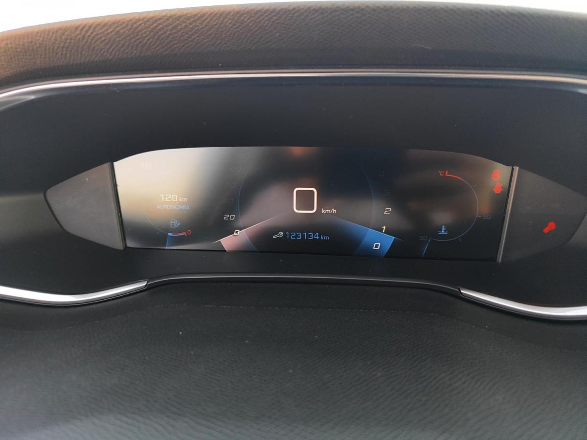 peugeot-308-sw-2021-diesel-1499cc