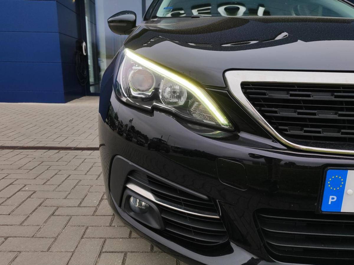 peugeot-308-sw-2021-diesel-1499cc