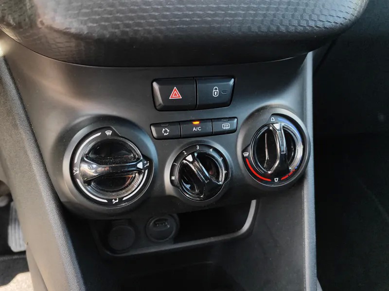 peugeot-208-2019-diesel-1499cc