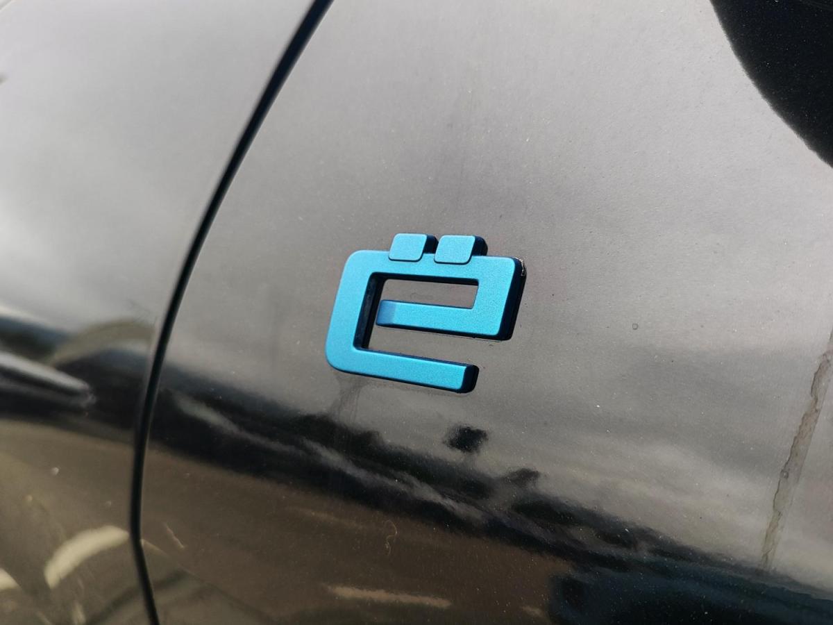 citroen-e-c4-2021-eletrico-0cc