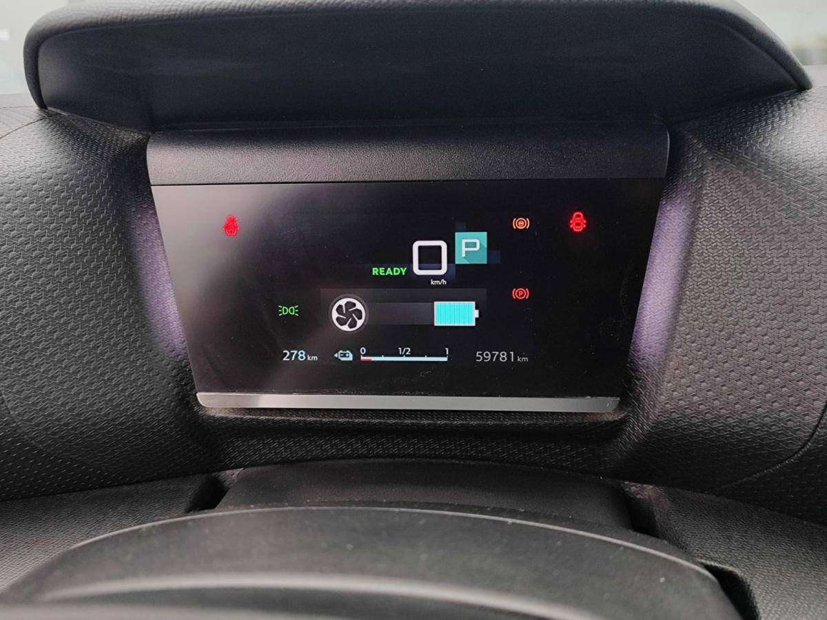 citroen-e-c4-2021-eletrico-0cc