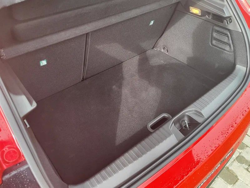 mitsubishi-colt-2024-gasolina-999cc