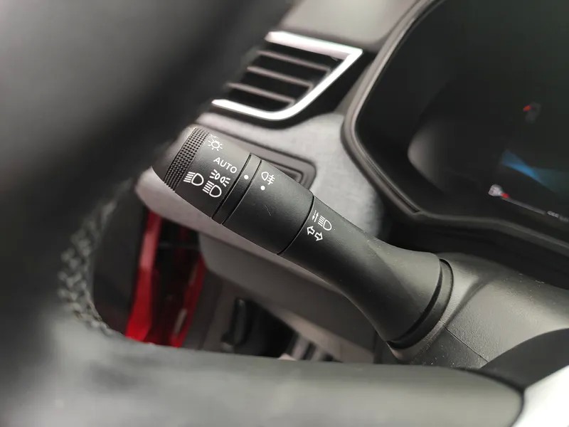 mitsubishi-colt-2024-gasolina-999cc