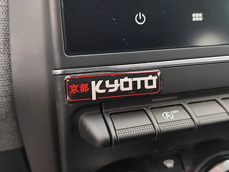 mitsubishi-colt-2024-gasolina-999cc