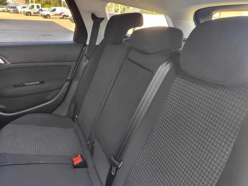 peugeot-308-sw-2020-diesel-1499cc