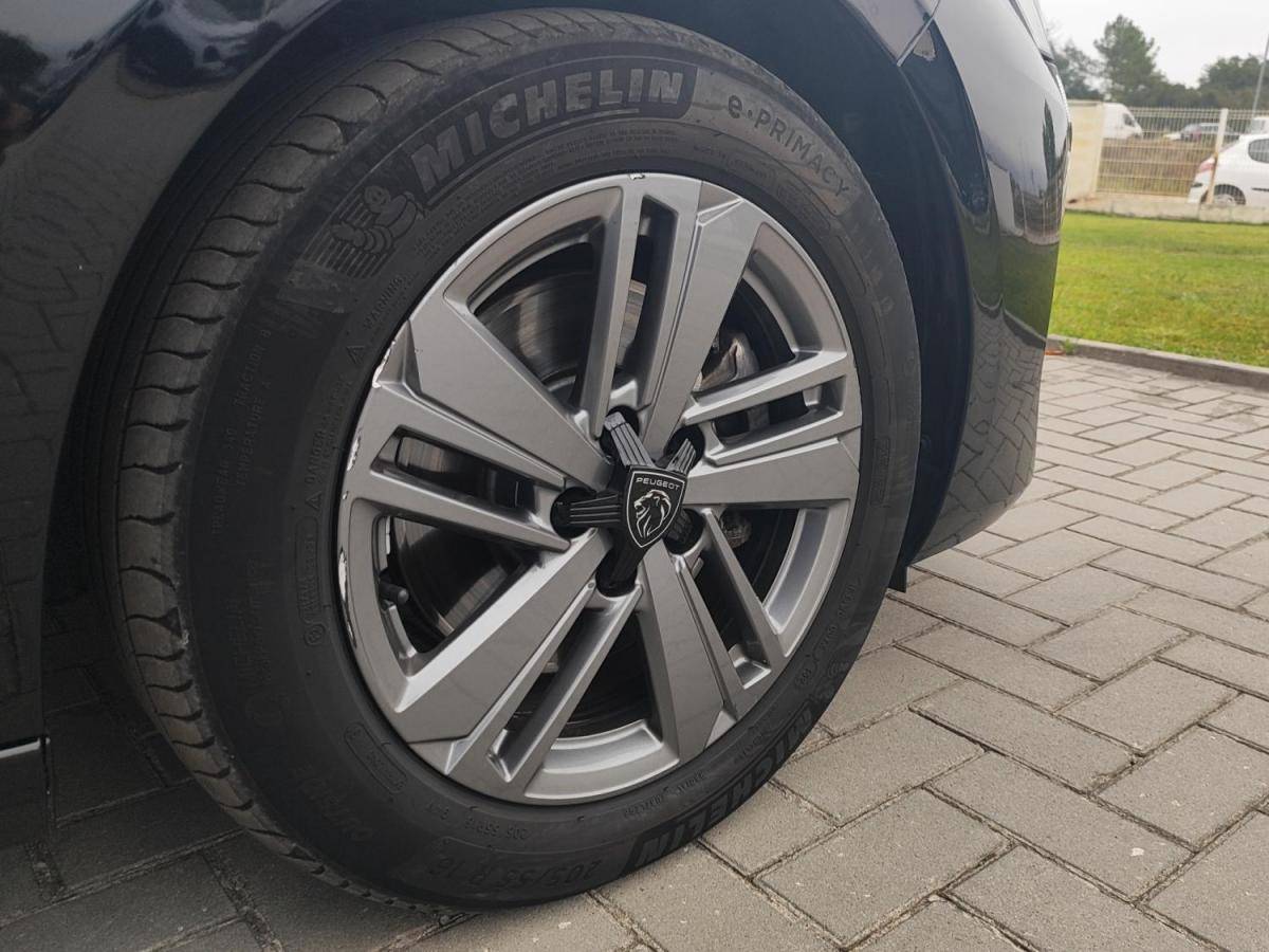peugeot-308-2022-diesel-1499cc