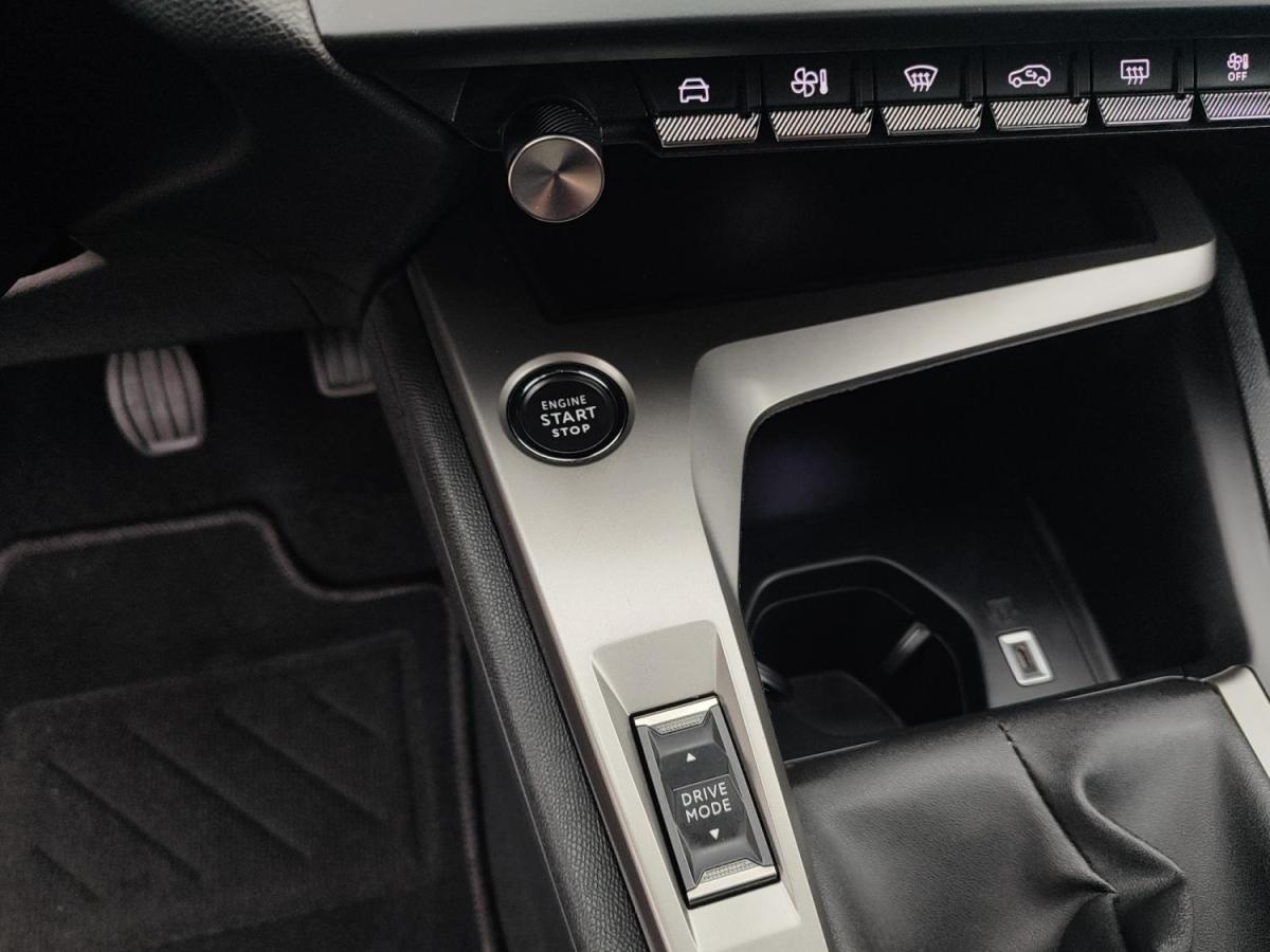 peugeot-308-2022-diesel-1499cc