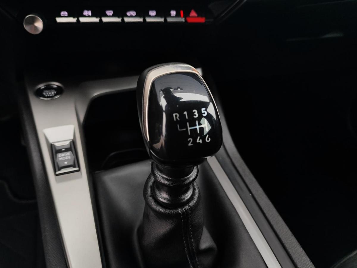 peugeot-308-2022-diesel-1499cc