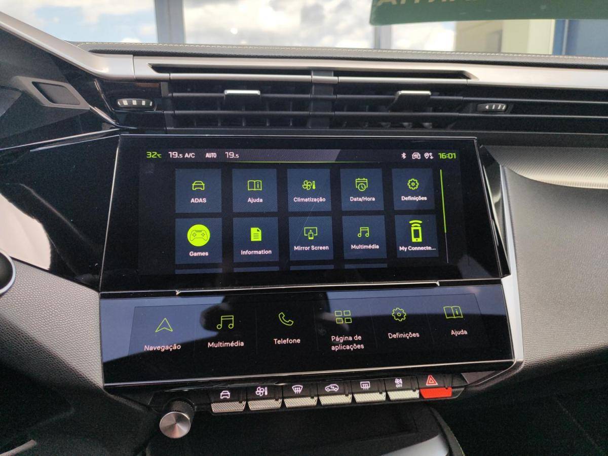 peugeot-308-sw-2024-gasolina-1199cc