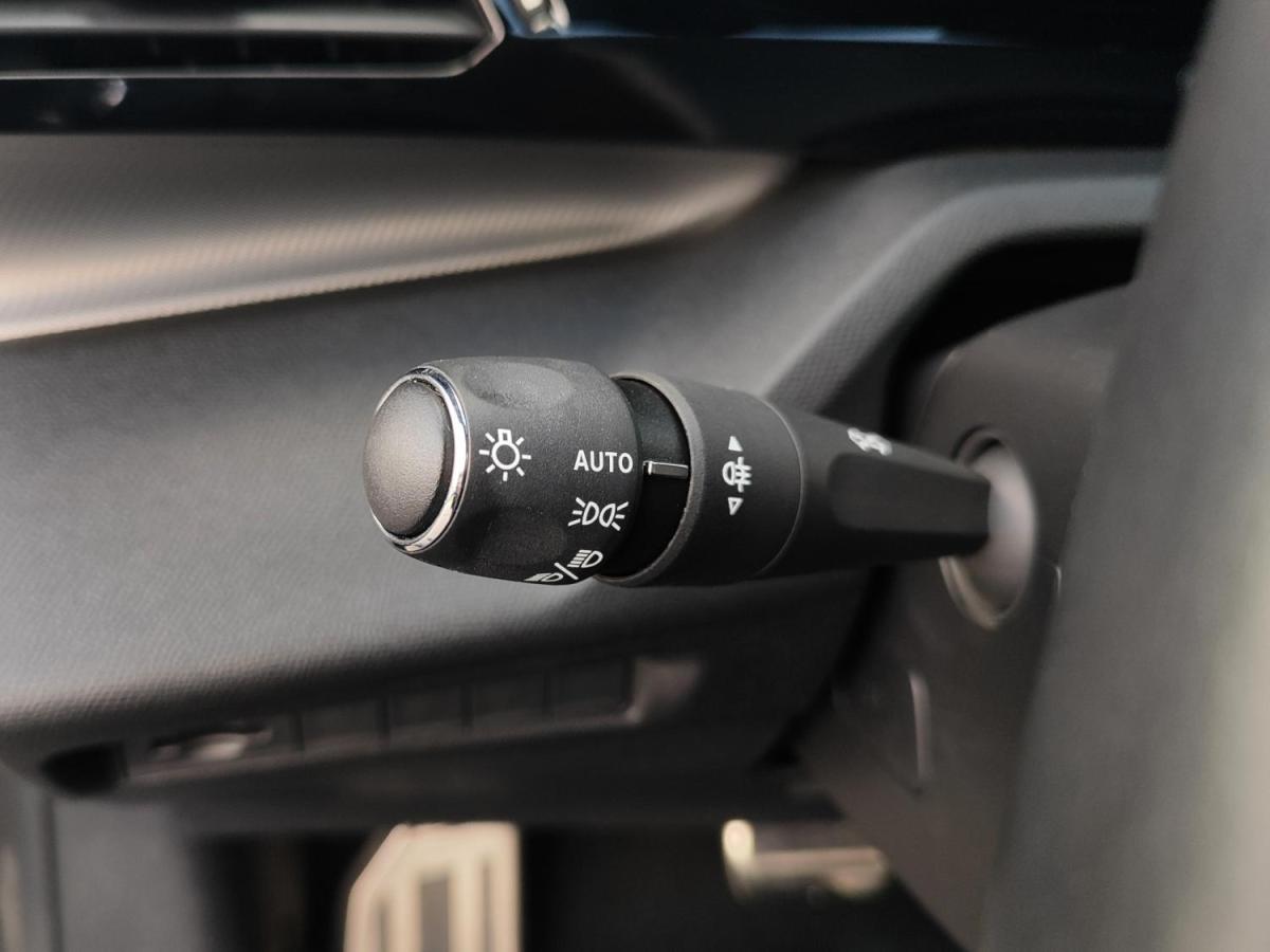 peugeot-308-sw-2024-gasolina-1199cc