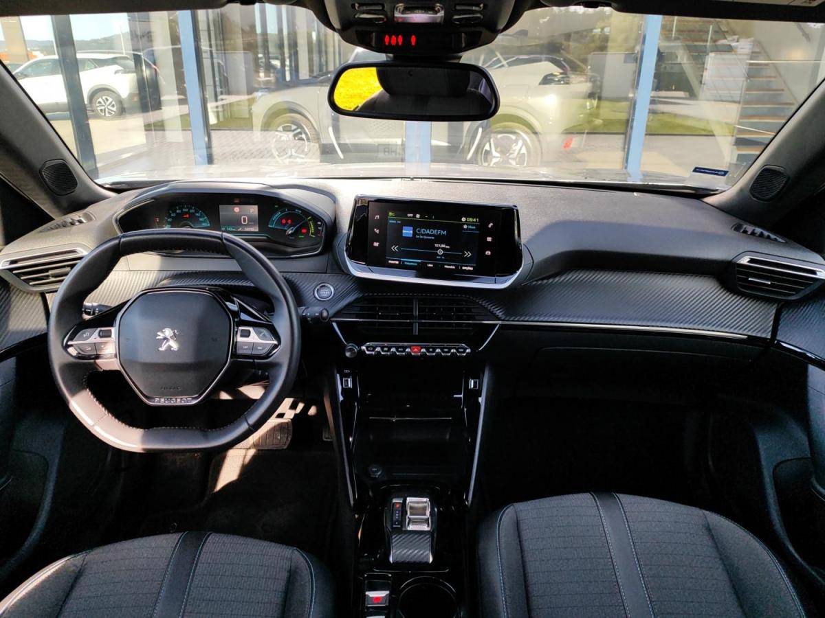 peugeot-e-2008-2023-eletrico-0cc