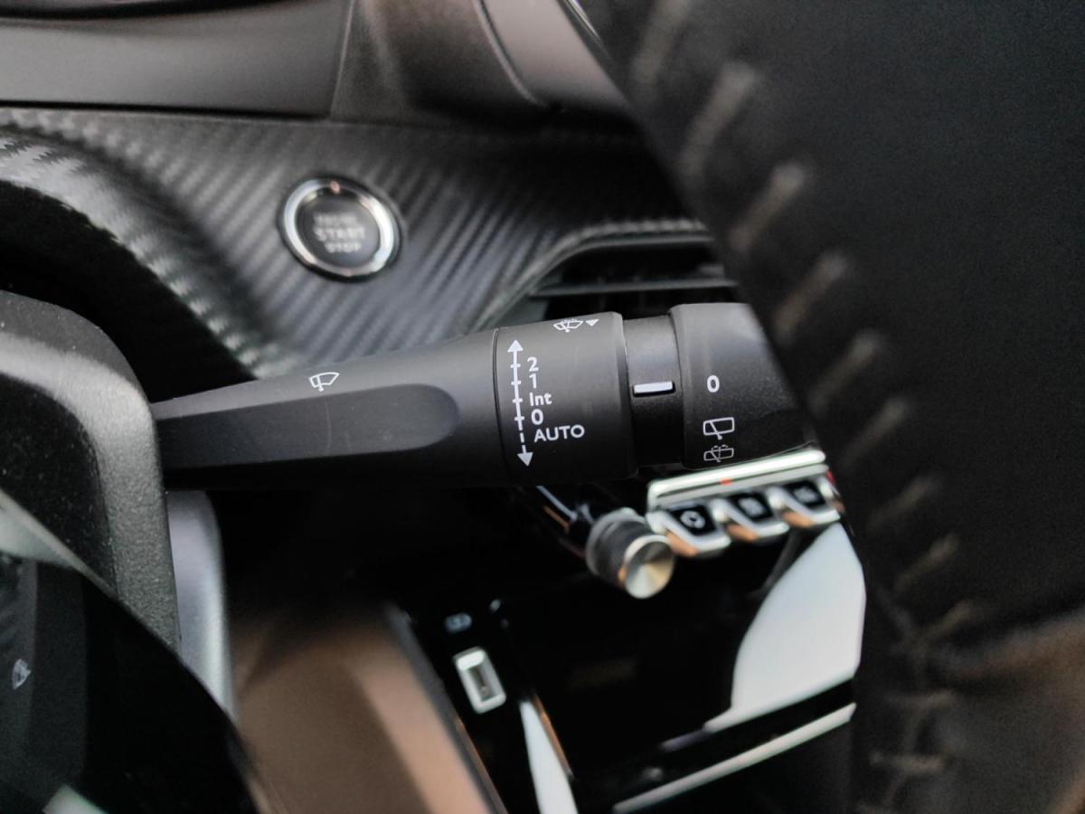 peugeot-e-2008-2023-eletrico-0cc