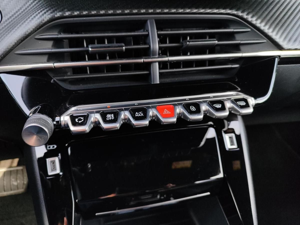 peugeot-e-2008-2023-eletrico-0cc