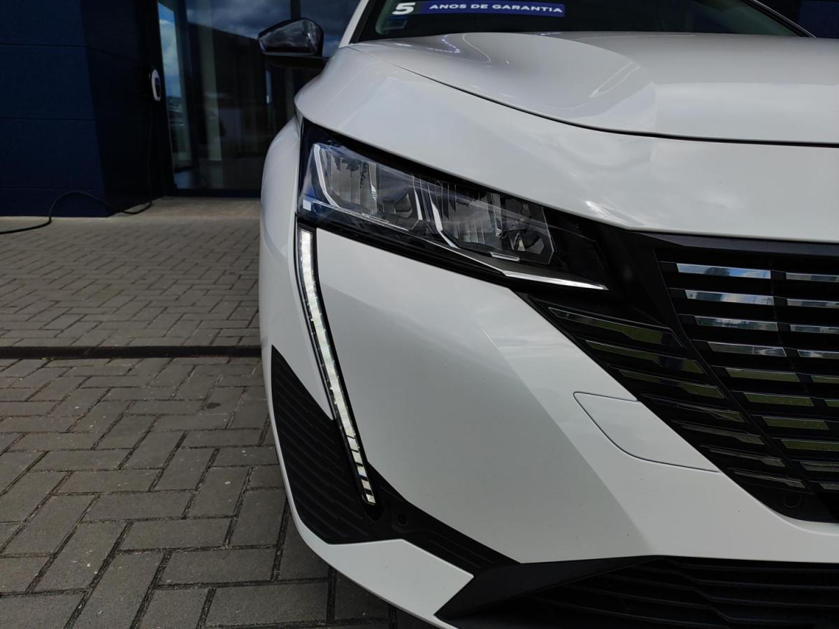 peugeot-308-2022-gasolina-1199cc