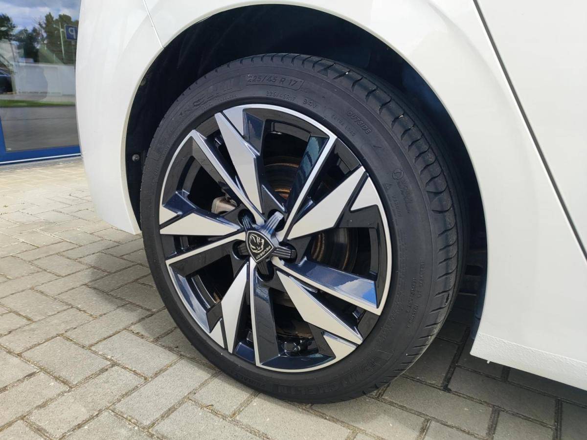 peugeot-308-2022-gasolina-1199cc