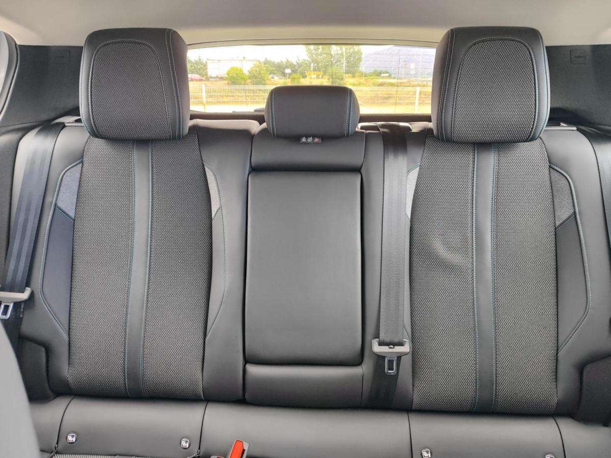 peugeot-308-2022-gasolina-1199cc