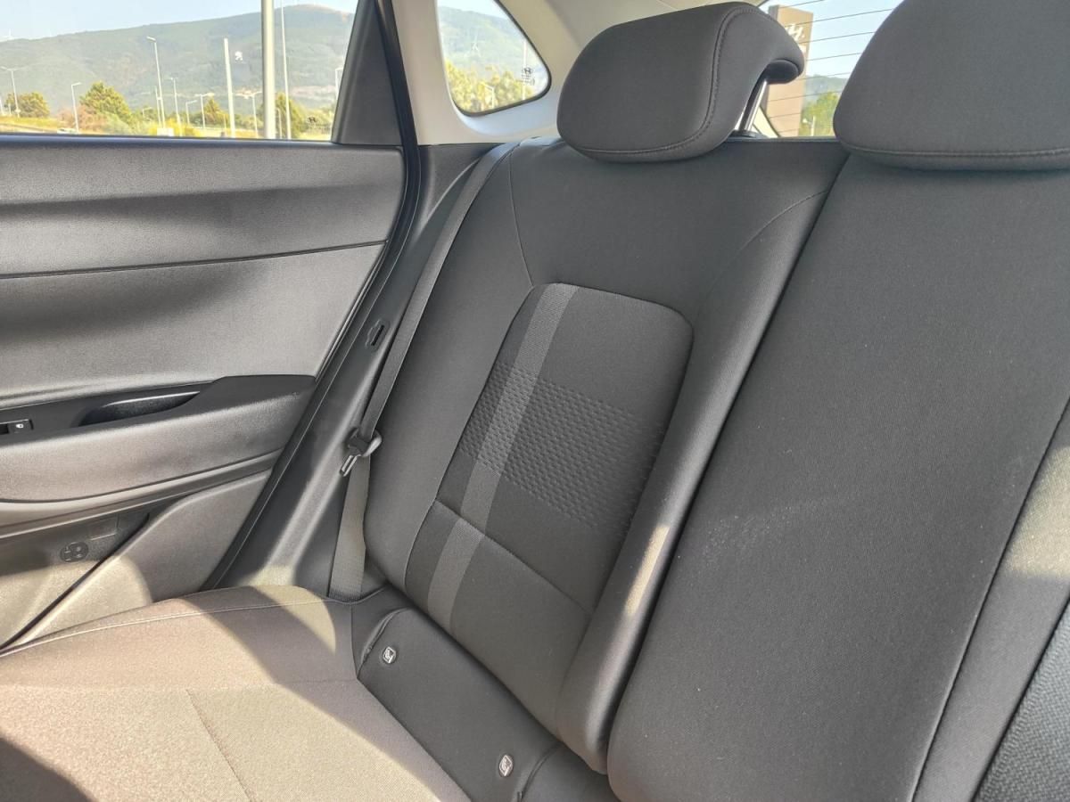 hyundai-i20-2026-gasolina-998cc