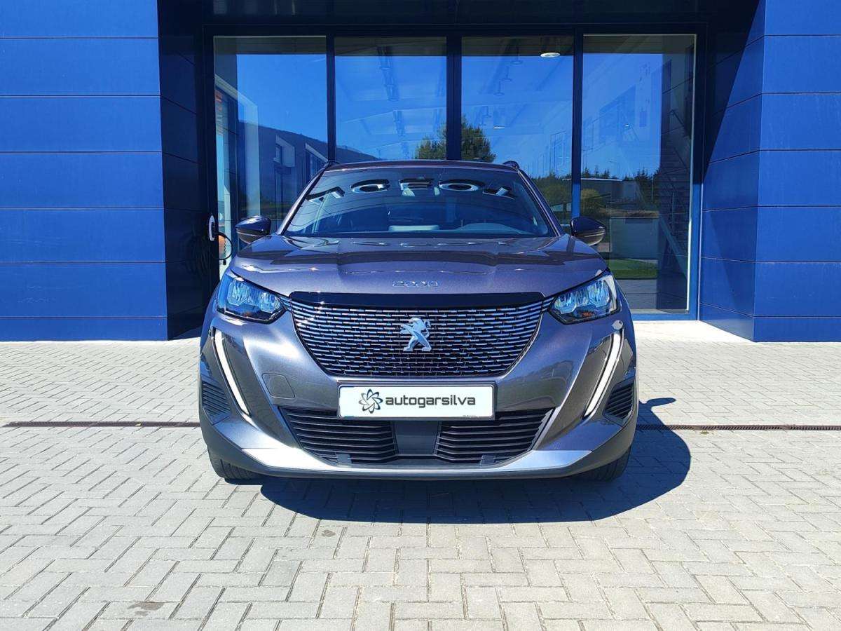 peugeot-2008-2023-gasolina-1199cc