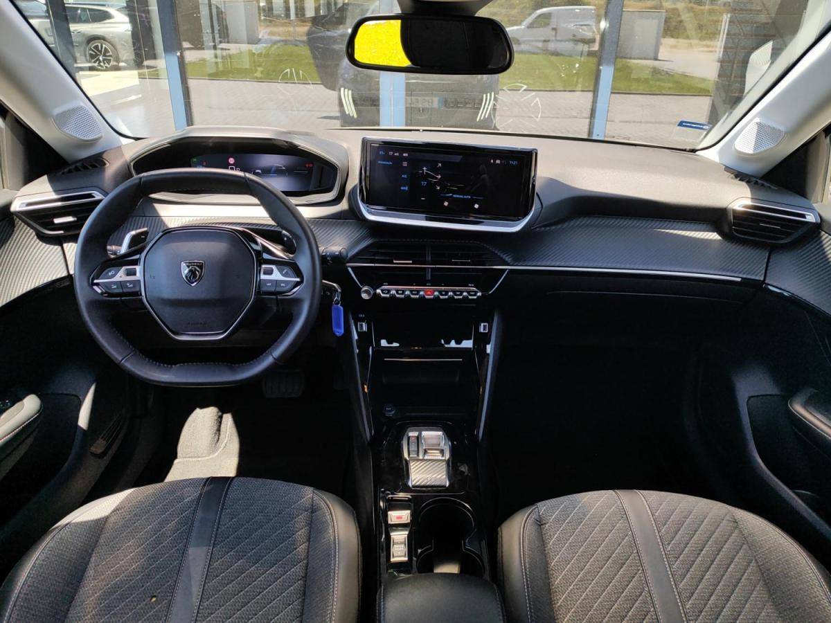 peugeot-208-2025-gasolina-1199cc