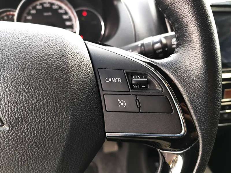 mitsubishi-space-star-2023-gasolina-1193cc