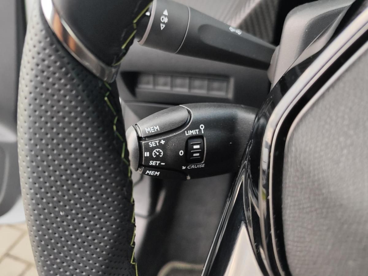 peugeot-208-2026-gasolina-1199cc
