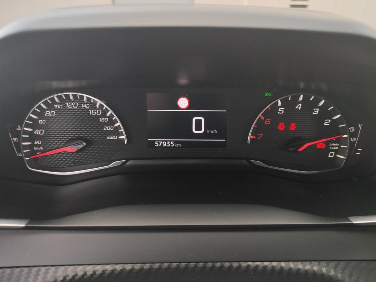 peugeot-208-2021-gasolina-1199cc