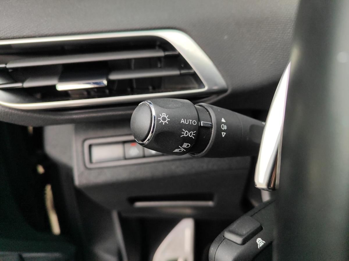 peugeot-3008-2021-hibrido-a-gasolina-1598cc