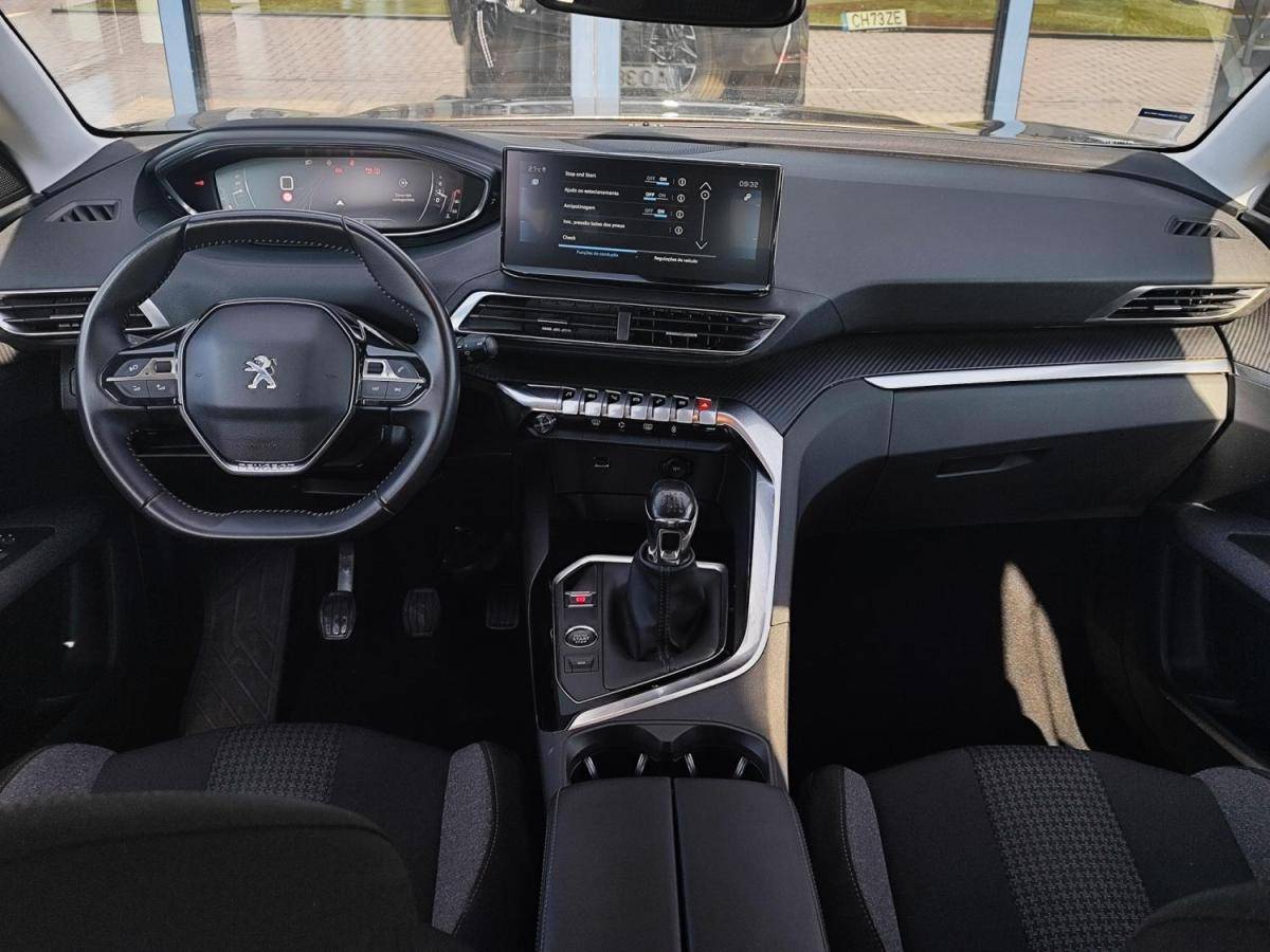 peugeot-3008-2022-diesel-1499cc