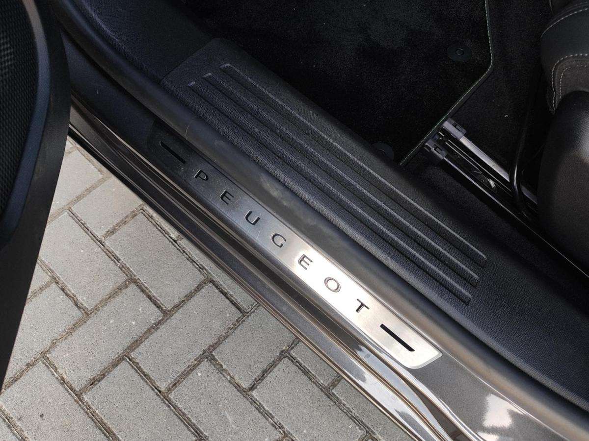 peugeot-2008-2021-gasolina-1199cc