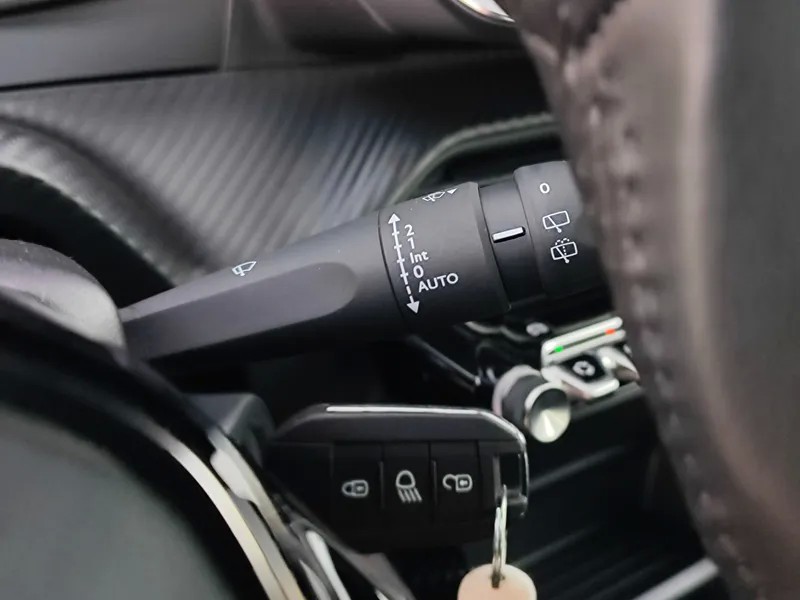peugeot-2008-2025-gasolina-1199cc