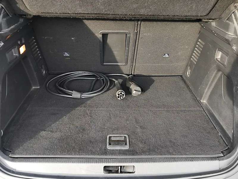 peugeot-3008-2023-hibrido-a-gasolina-1598cc