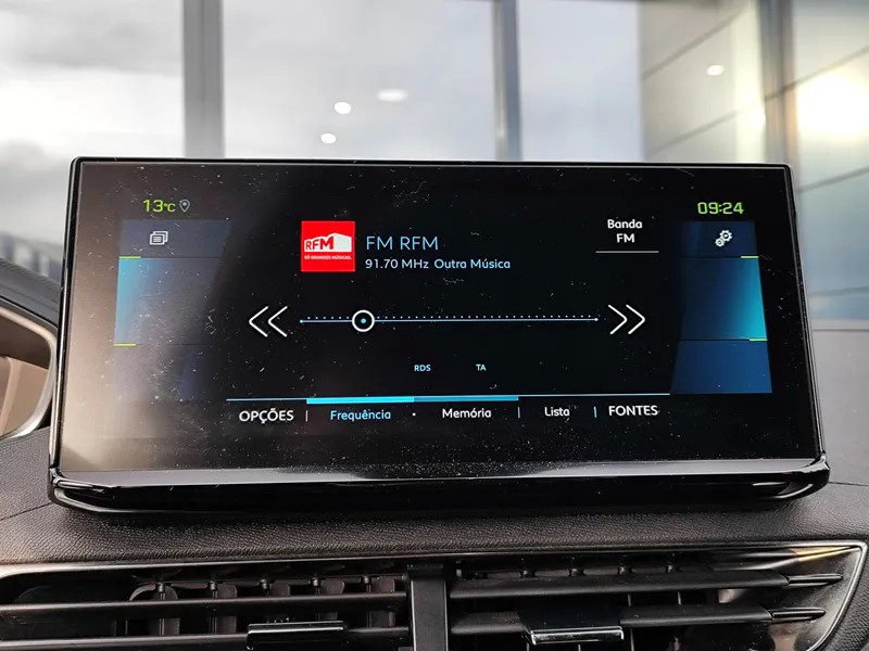 peugeot-3008-2023-hibrido-a-gasolina-1598cc