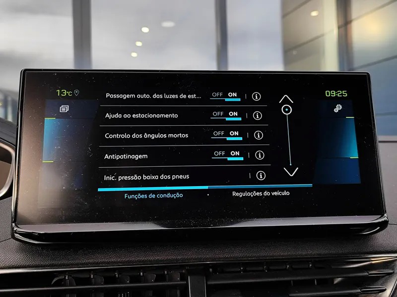 peugeot-3008-2023-hibrido-a-gasolina-1598cc