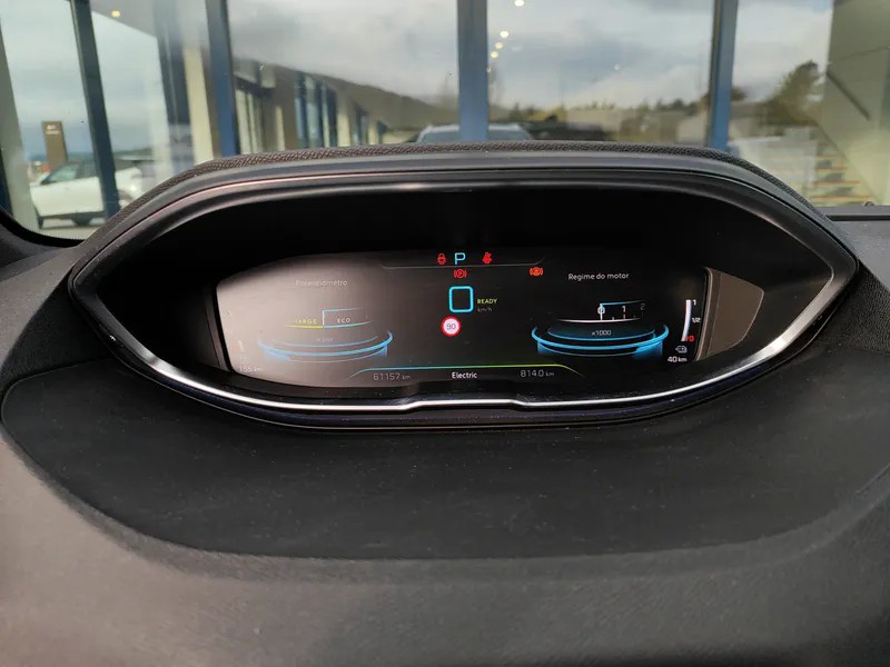 peugeot-3008-2023-hibrido-a-gasolina-1598cc