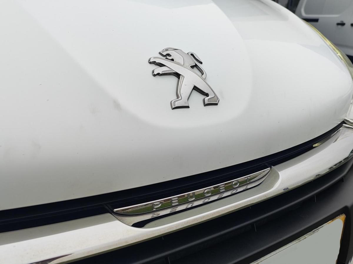peugeot-208-2016-diesel-1560cc