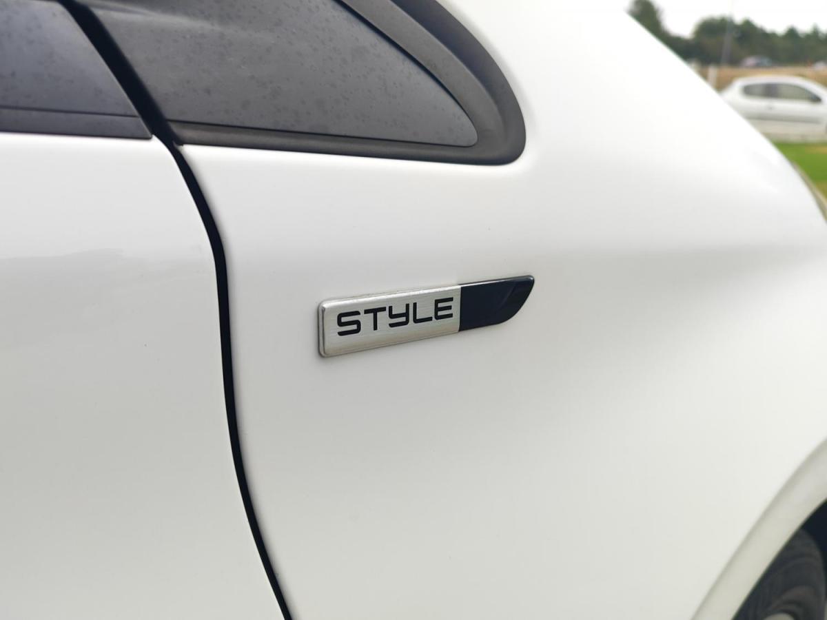 peugeot-208-2016-diesel-1560cc