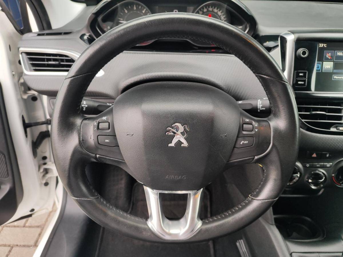 peugeot-208-2016-diesel-1560cc