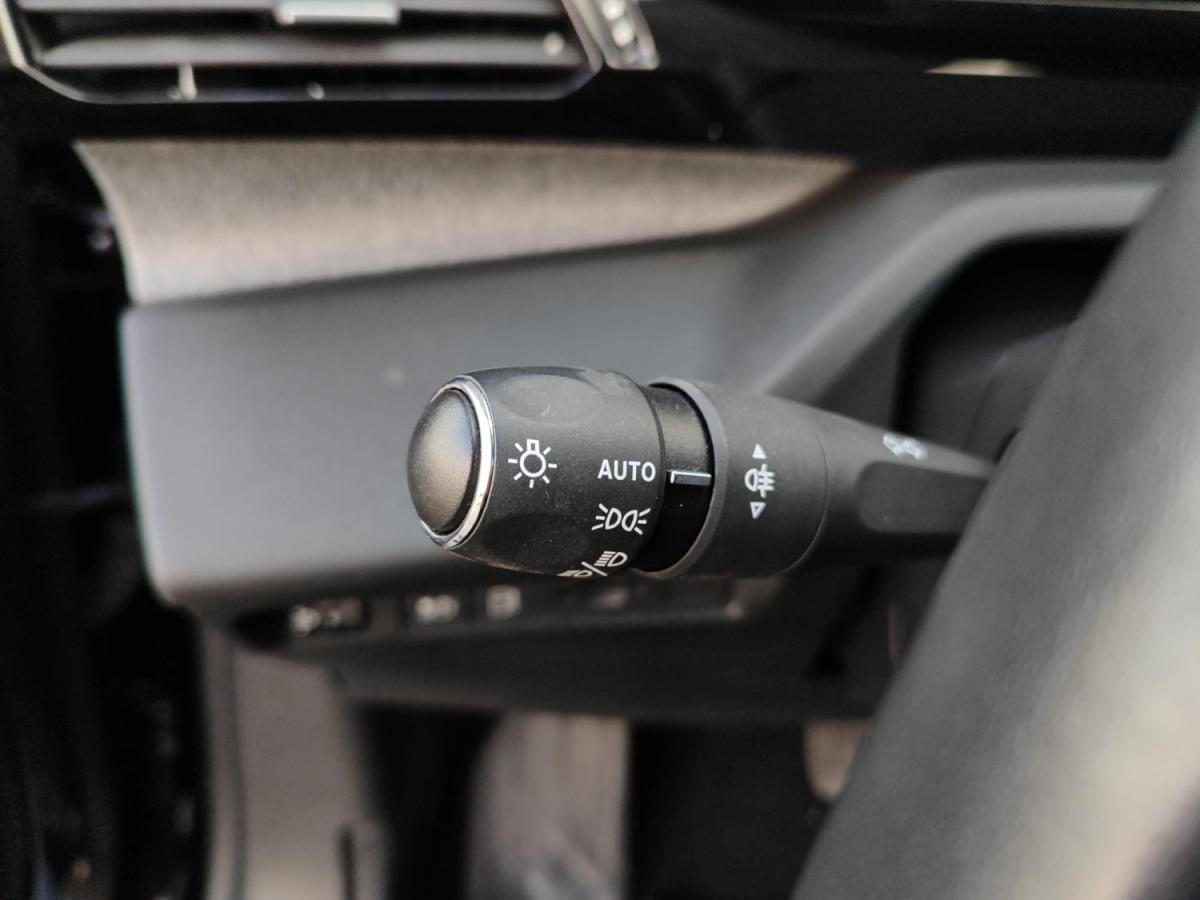 peugeot-308-2022-diesel-1499cc