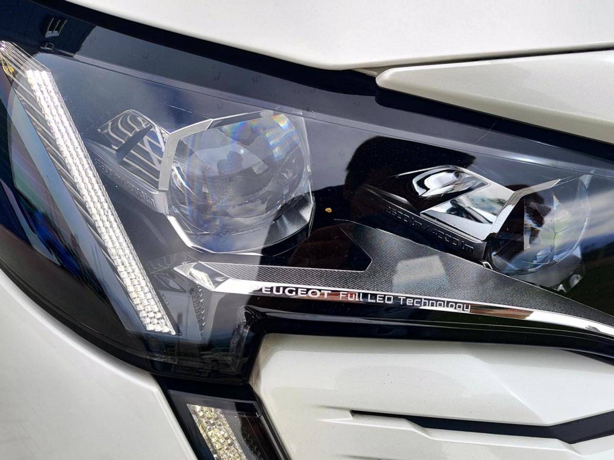 peugeot-3008-2022-hibrido-a-gasolina-1598cc