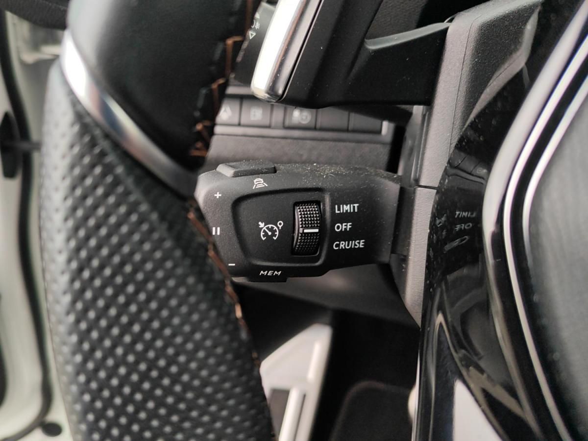 peugeot-3008-2022-hibrido-a-gasolina-1598cc
