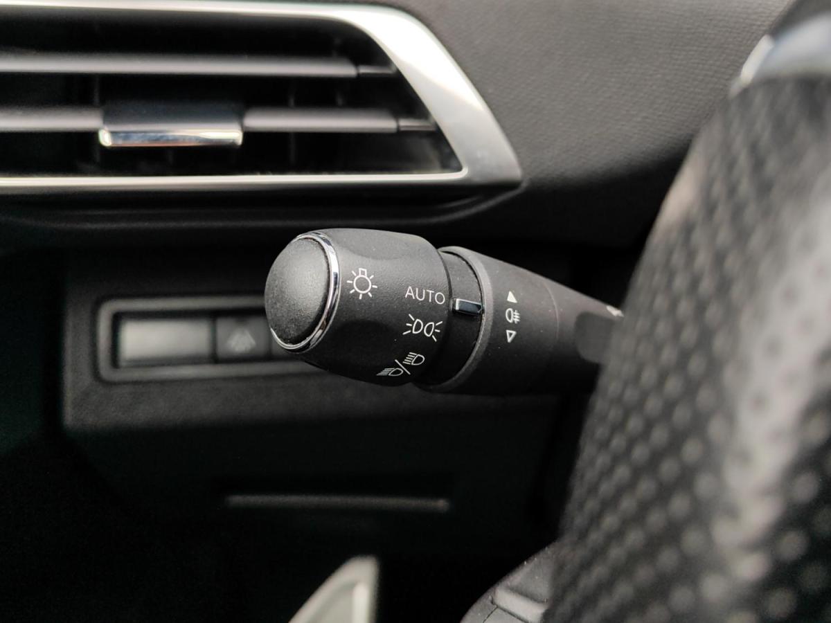 peugeot-3008-2022-hibrido-a-gasolina-1598cc